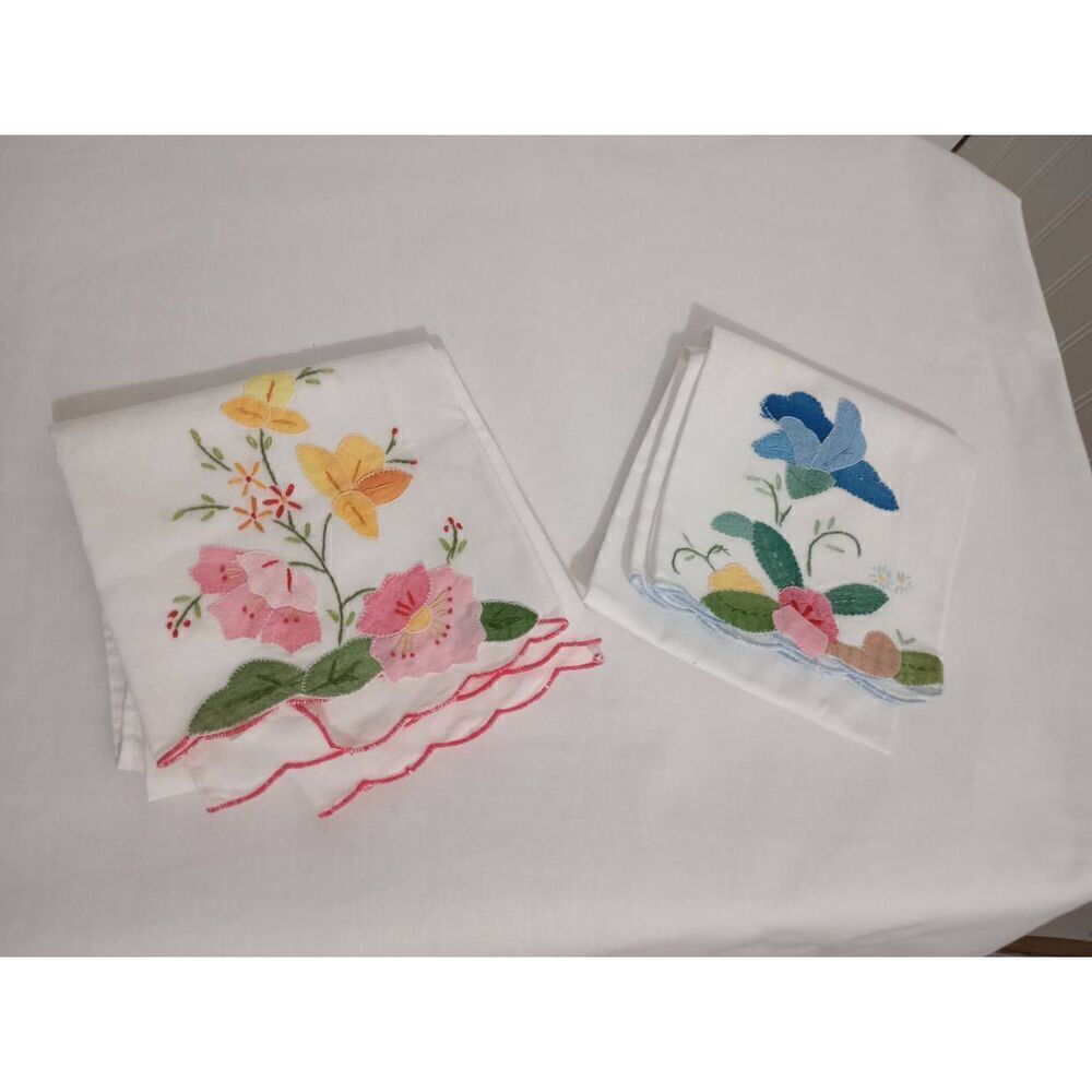Vintage handkerchief applique floral, set of two